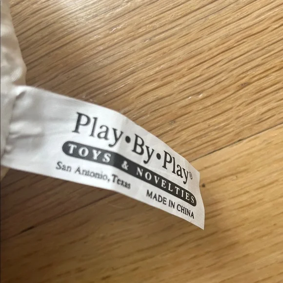 Vintage 1994 Looney Tunes Bugs Bunny Plush Pillow - Picture 5 of 7